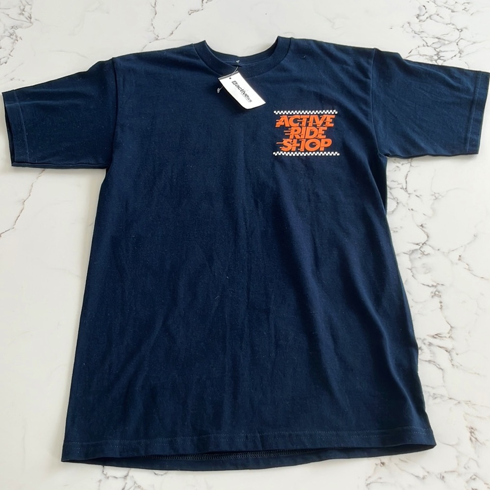 ACTIVE RIDE SHOP Men’s T-shirt White Logo Tee Size S NWT - Picture 2 of 2